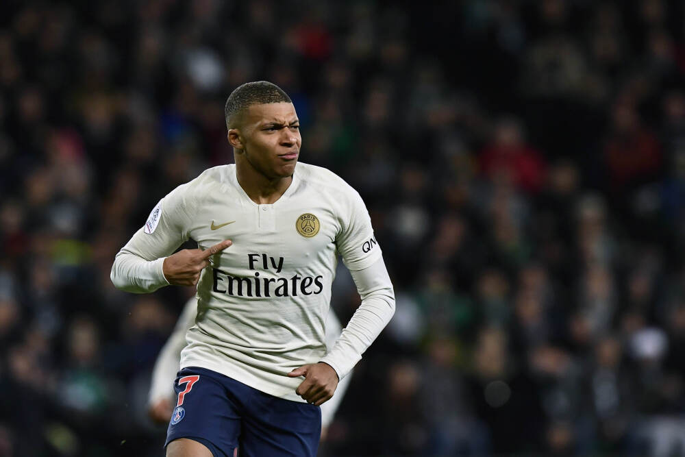 为什么你的护肤品总差一步？这套抗老组合拳让你告别无效护肤